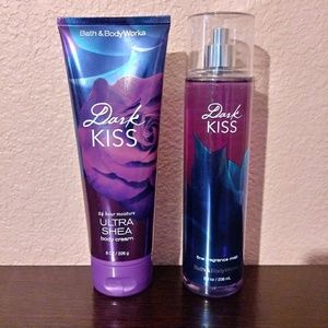 Bath & Body Works Dark Kiss